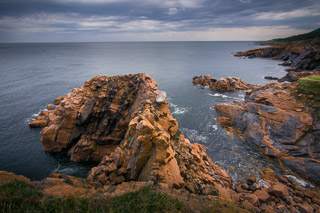 Towards the Horizon