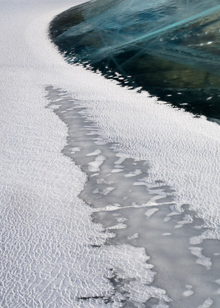 Weather Tracks on Lake Ice