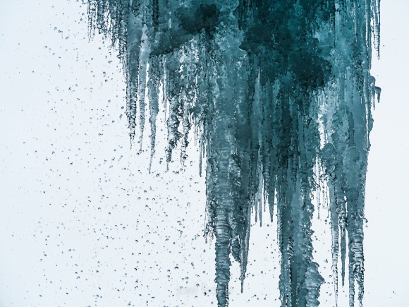icicles-forming-in-a-waterfall